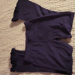 Navy leggings with ruffle
